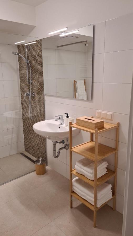 וינה Top Apartments Kaiserebersdorf מראה חיצוני תמונה