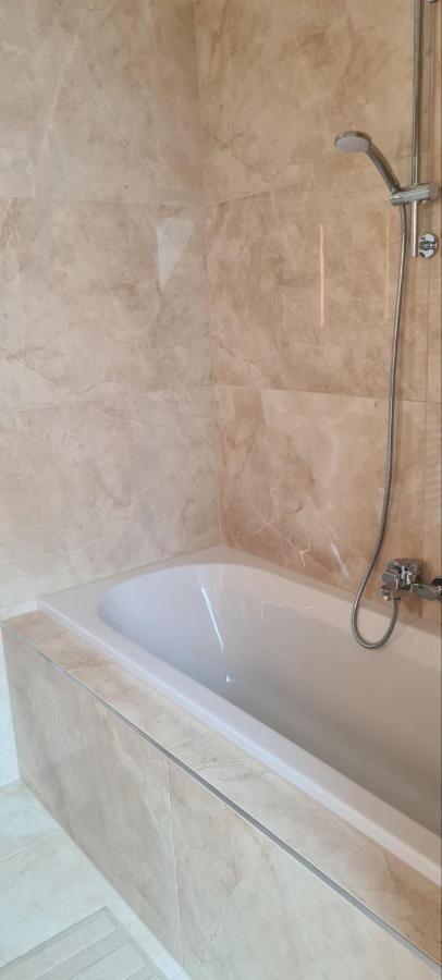 וינה Top Apartments Kaiserebersdorf מראה חיצוני תמונה
